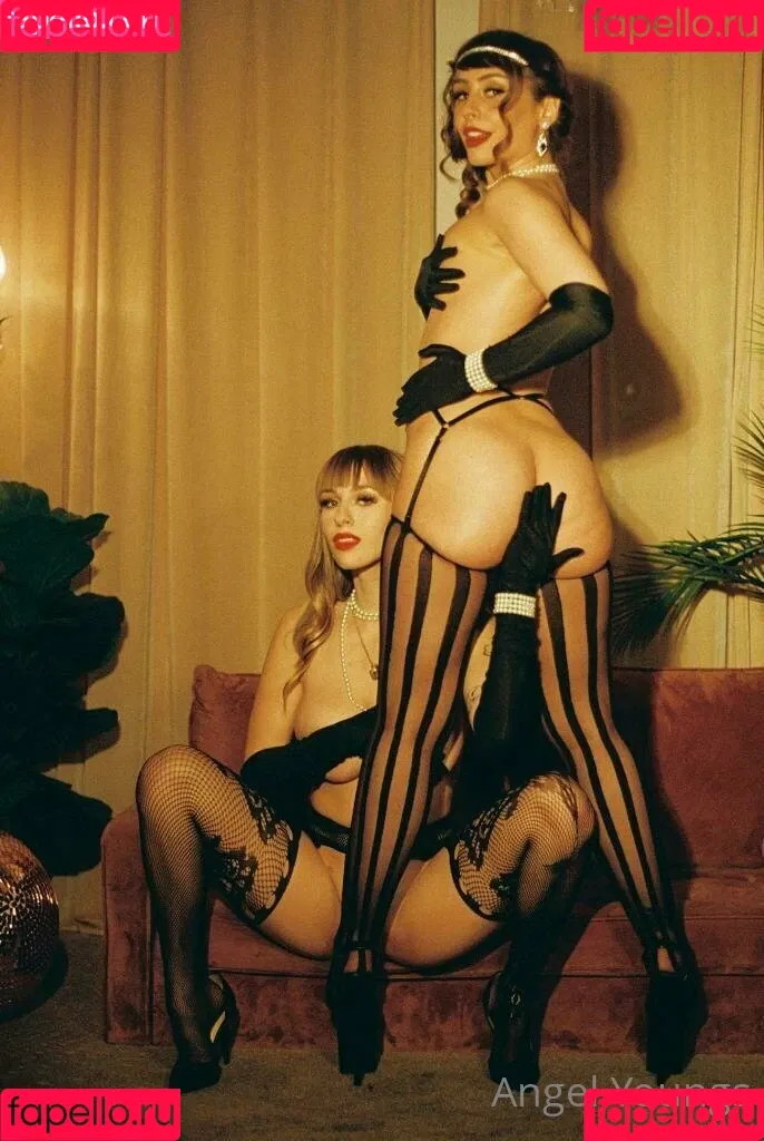 Angel Youngs / angelyoungs83 / angelyoungsxxx Onlyfans Photo Gallery 