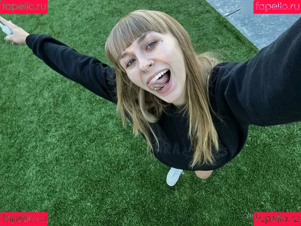 Angel Youngs / angelyoungs83 / angelyoungsxxx Onlyfans Photo Gallery 