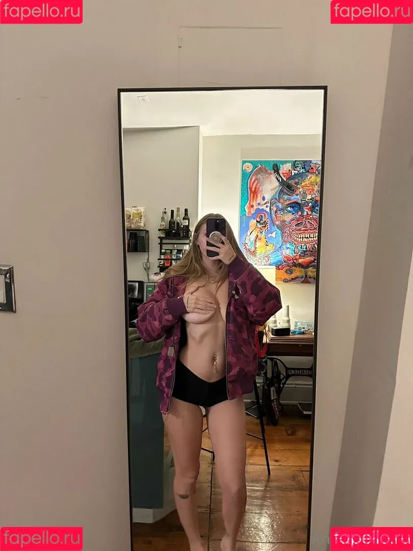 Angel Youngs / angelyoungs83 / angelyoungsxxx Onlyfans Photo Gallery 