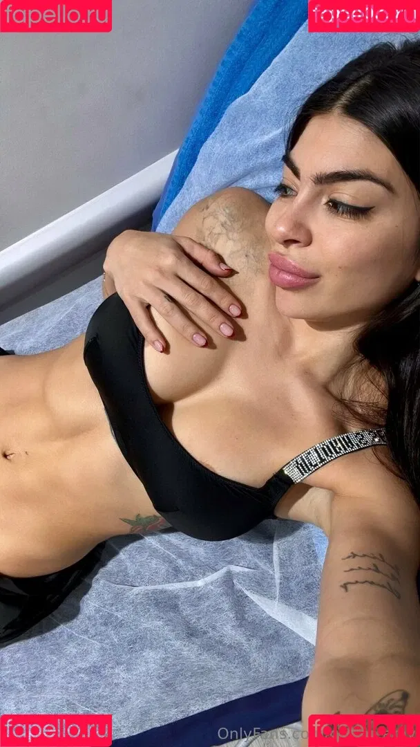 queen.amy / reallest_queen_ami Onlyfans Photo Gallery 