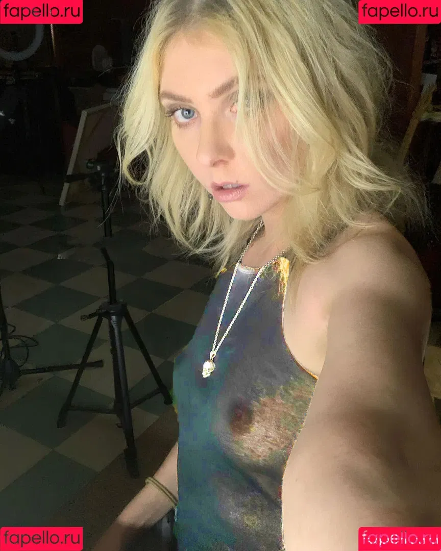 Taylor Momsen / aryelsoul / taylormomsen Onlyfans Photo Gallery 