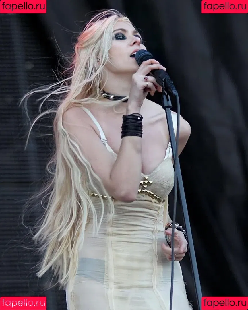 Taylor Momsen / aryelsoul / taylormomsen Onlyfans Photo Gallery 