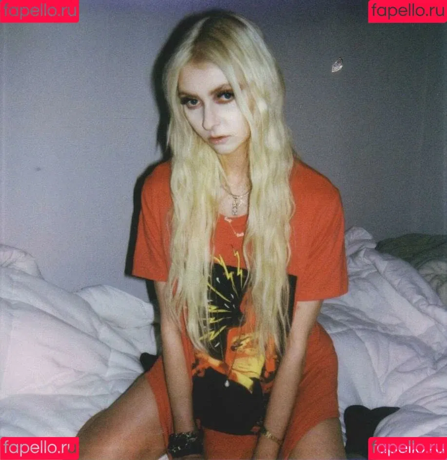 Taylor Momsen / aryelsoul / taylormomsen Onlyfans Photo Gallery 