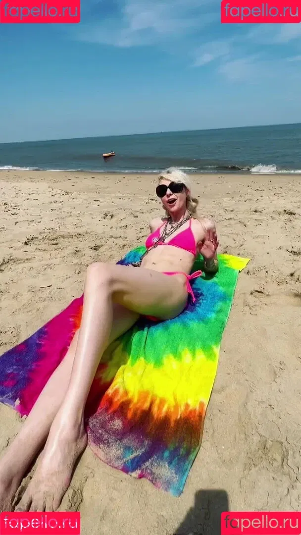 Taylor Momsen / aryelsoul / taylormomsen Onlyfans Photo Gallery 