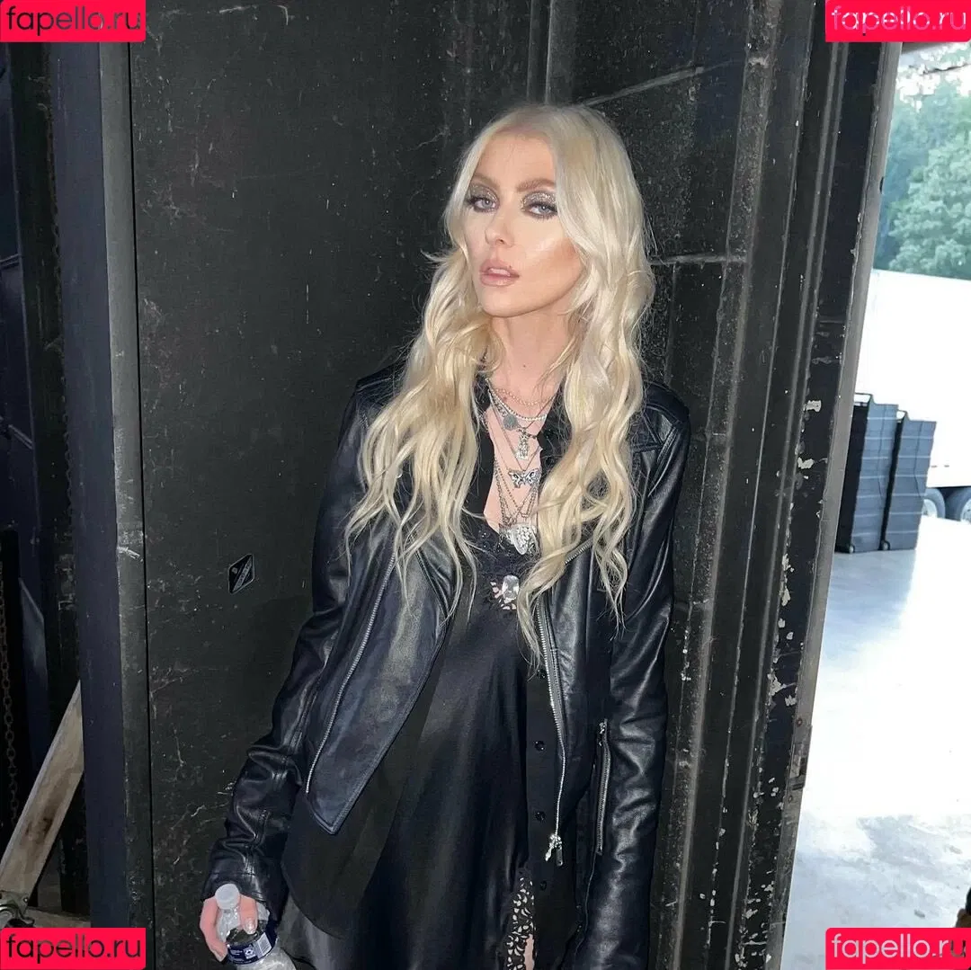 Taylor Momsen / aryelsoul / taylormomsen Onlyfans Photo Gallery 