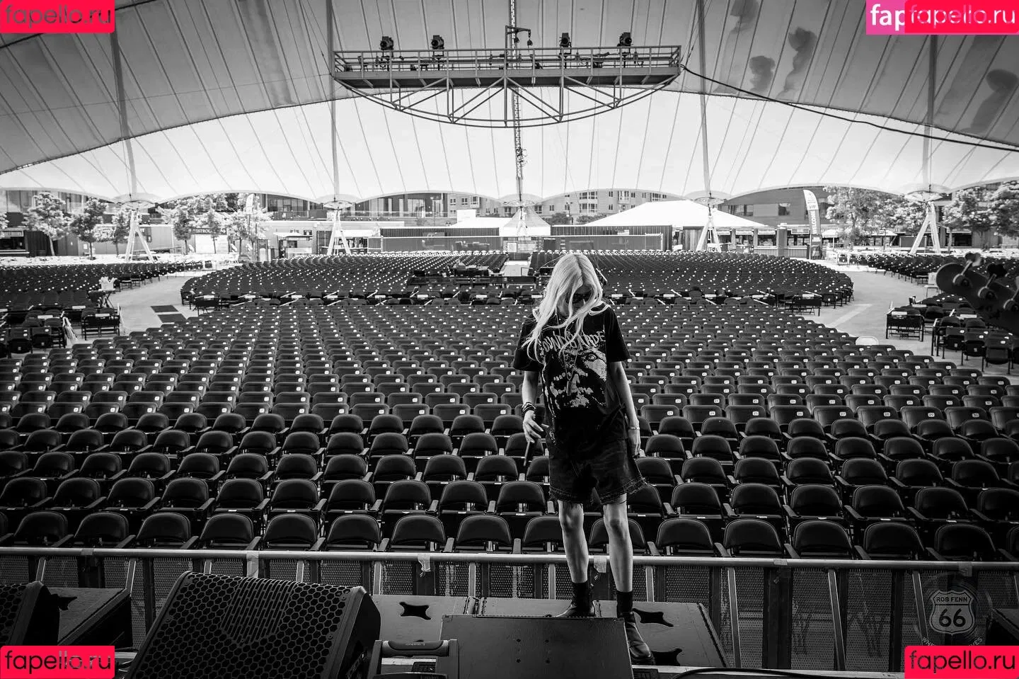 Taylor Momsen / aryelsoul / taylormomsen Onlyfans Photo Gallery 