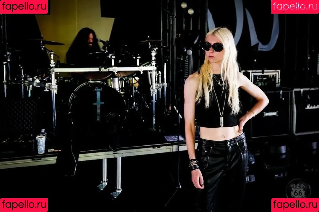 Taylor Momsen / aryelsoul / taylormomsen Onlyfans Photo Gallery 