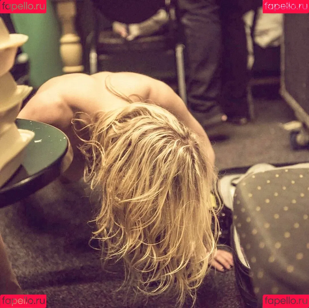 Taylor Momsen / aryelsoul / taylormomsen Onlyfans Photo Gallery 