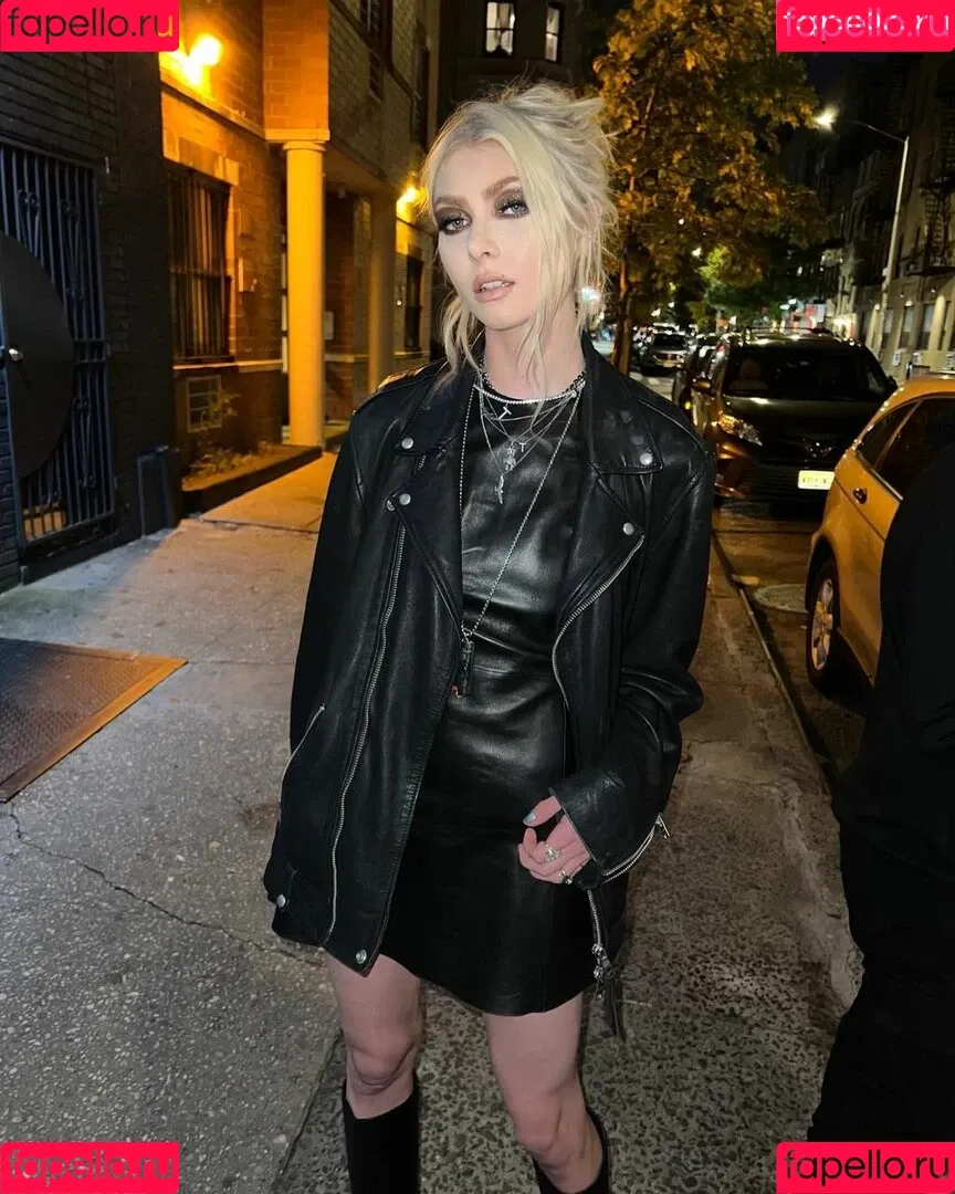 Taylor Momsen / aryelsoul / taylormomsen Onlyfans Photo Gallery 
