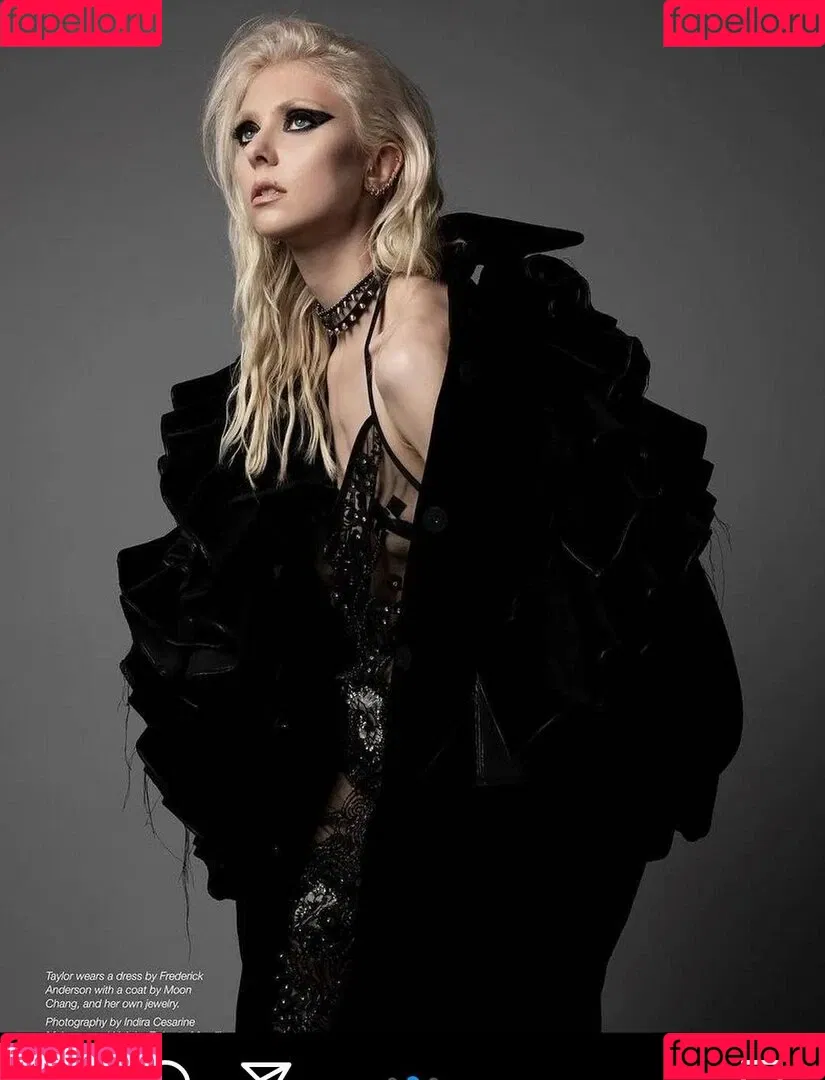 Taylor Momsen / aryelsoul / taylormomsen Onlyfans Photo Gallery 