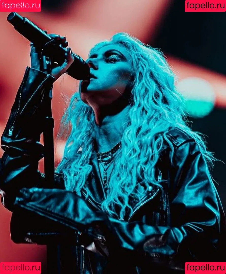 Taylor Momsen / aryelsoul / taylormomsen Onlyfans Photo Gallery 