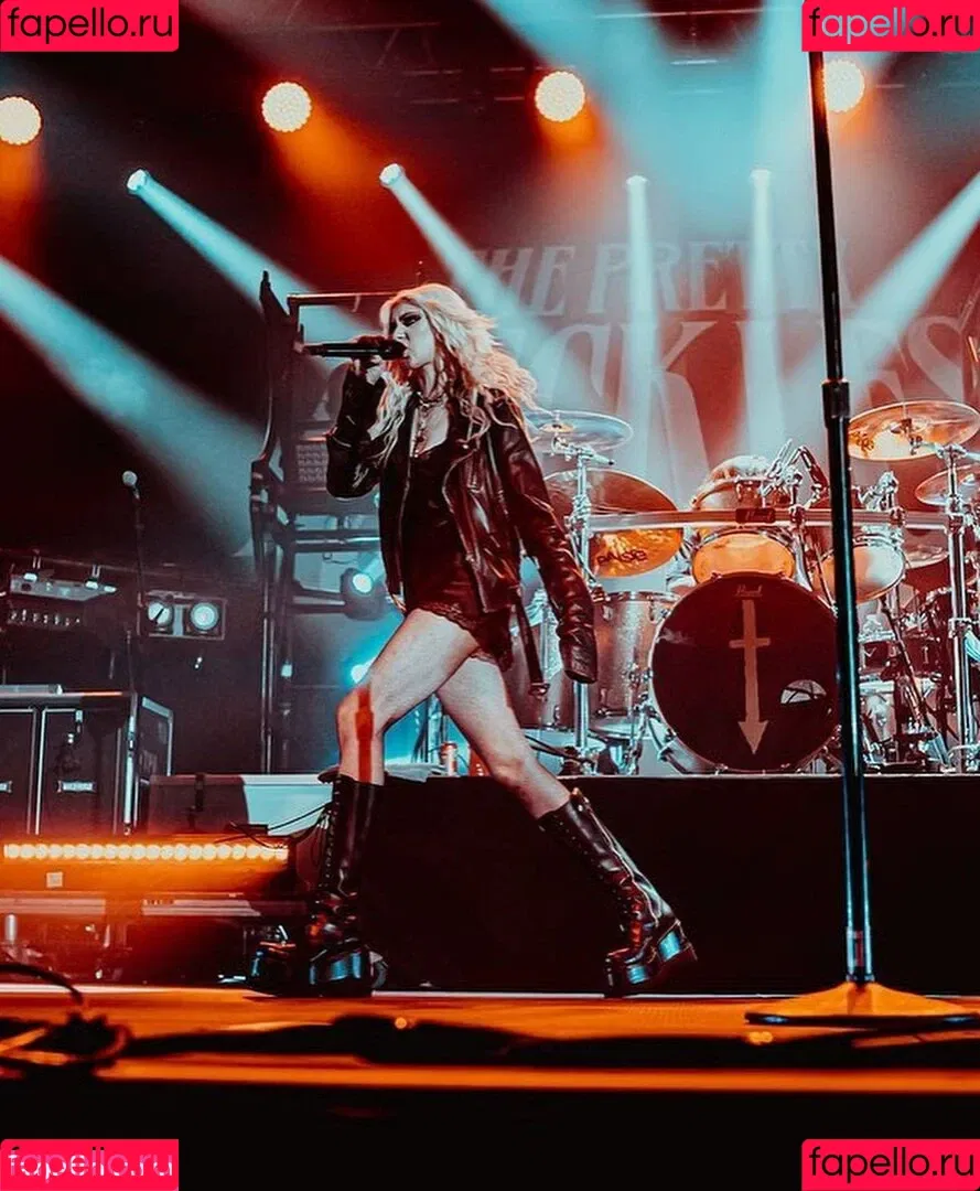 Taylor Momsen / aryelsoul / taylormomsen Onlyfans Photo Gallery 