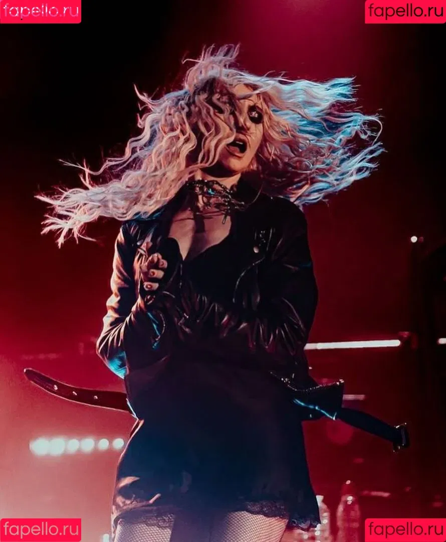 Taylor Momsen / aryelsoul / taylormomsen Onlyfans Photo Gallery 