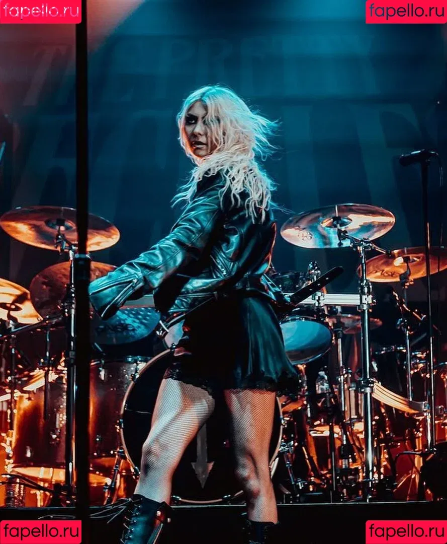 Taylor Momsen / aryelsoul / taylormomsen Onlyfans Photo Gallery 