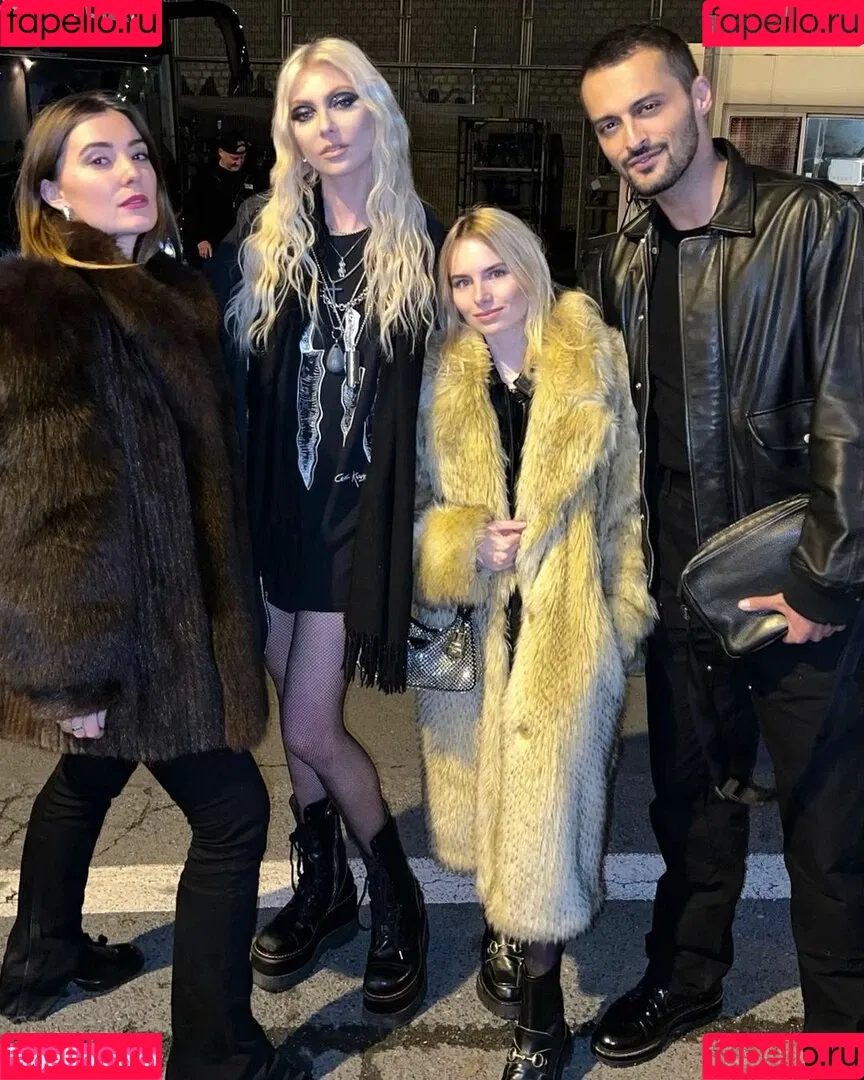 Taylor Momsen / aryelsoul / taylormomsen Onlyfans Photo Gallery 