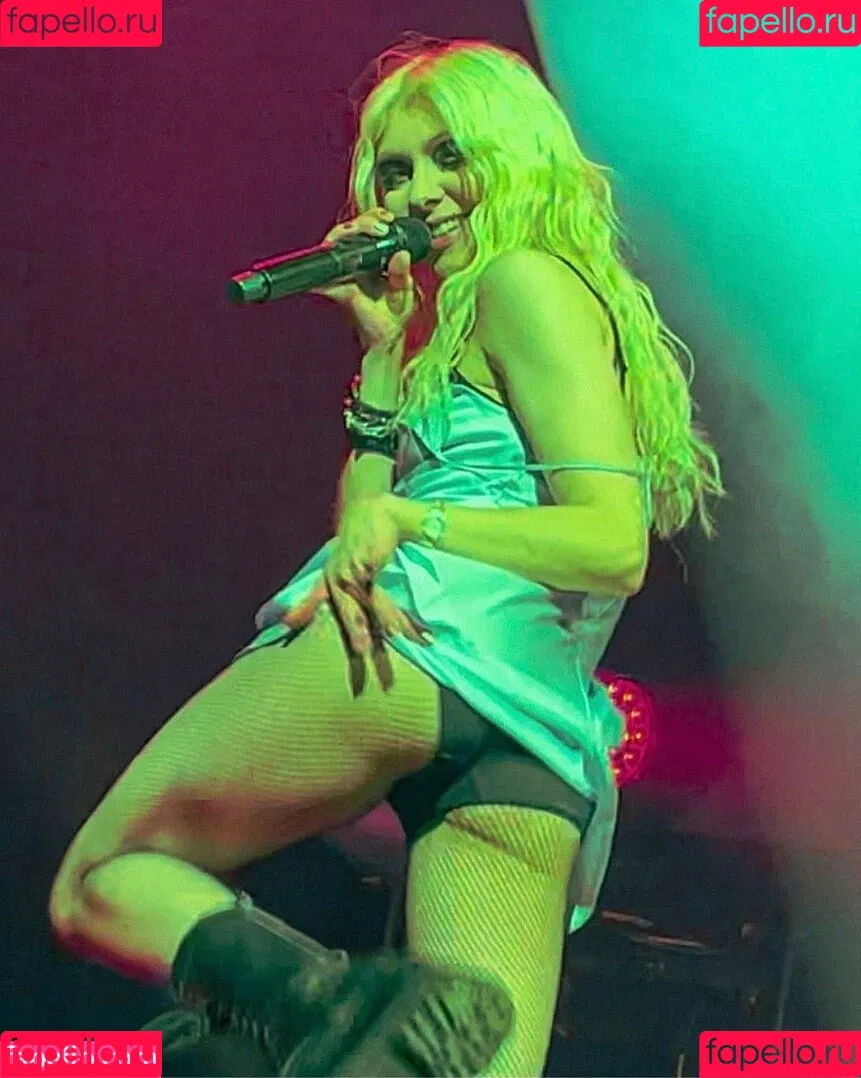 Taylor Momsen / aryelsoul / taylormomsen Onlyfans Photo Gallery 