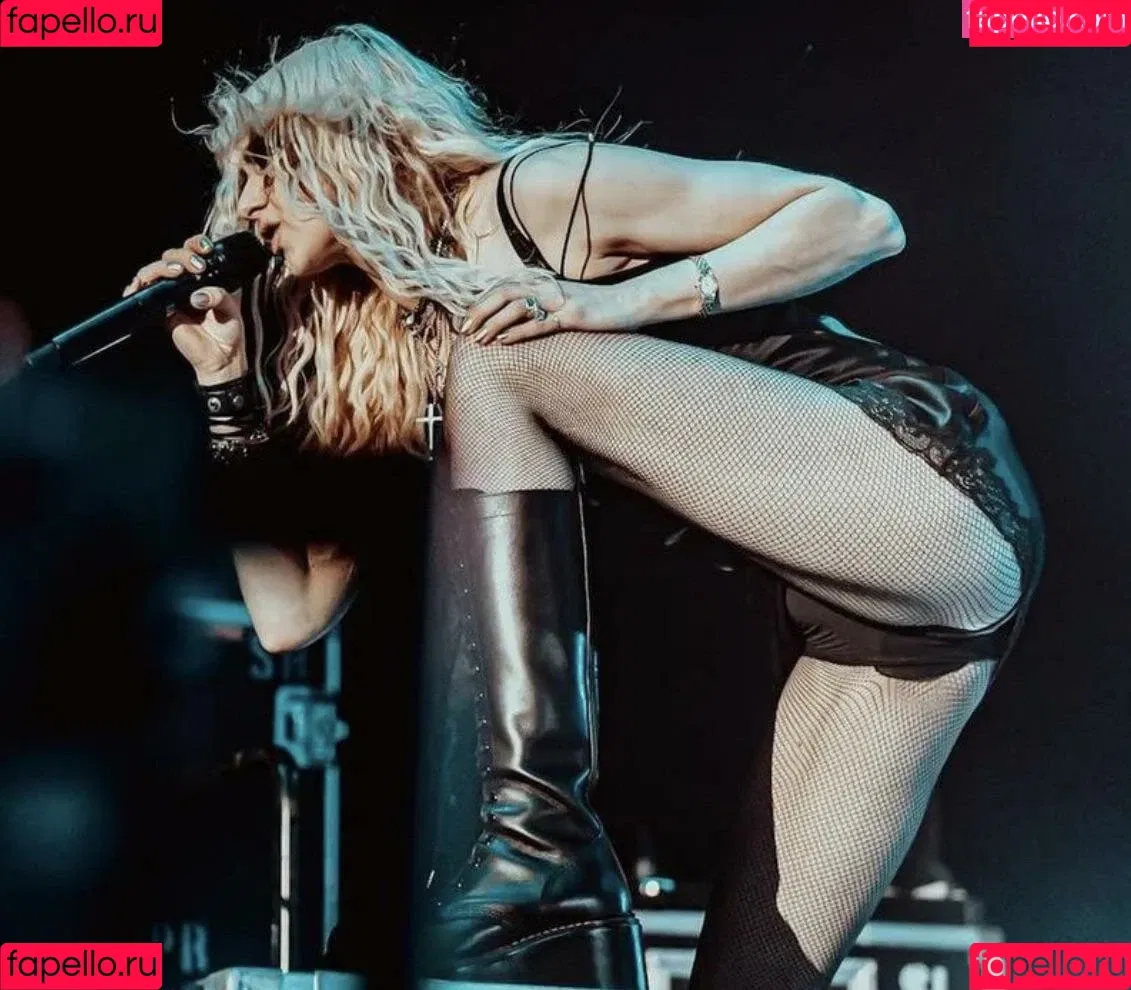 Taylor Momsen / aryelsoul / taylormomsen Onlyfans Photo Gallery 