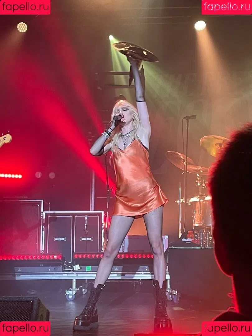 Taylor Momsen / aryelsoul / taylormomsen Onlyfans Photo Gallery 