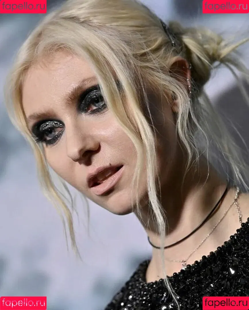 Taylor Momsen / aryelsoul / taylormomsen Onlyfans Photo Gallery 