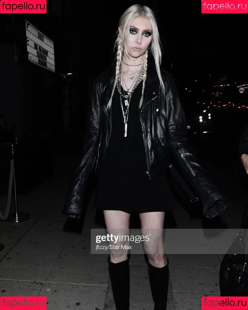 Taylor Momsen / aryelsoul / taylormomsen Onlyfans Photo Gallery 
