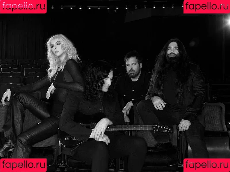 Taylor Momsen / aryelsoul / taylormomsen Onlyfans Photo Gallery 