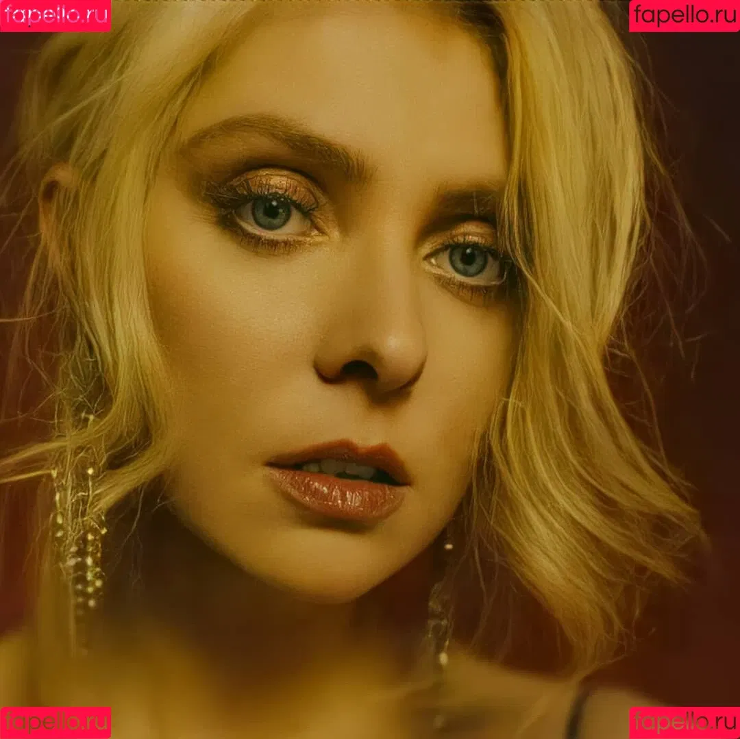 Taylor Momsen / aryelsoul / taylormomsen Onlyfans Photo Gallery 