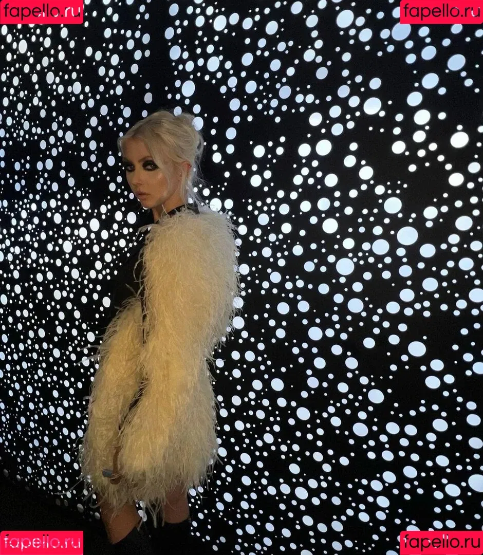 Taylor Momsen / aryelsoul / taylormomsen Onlyfans Photo Gallery 