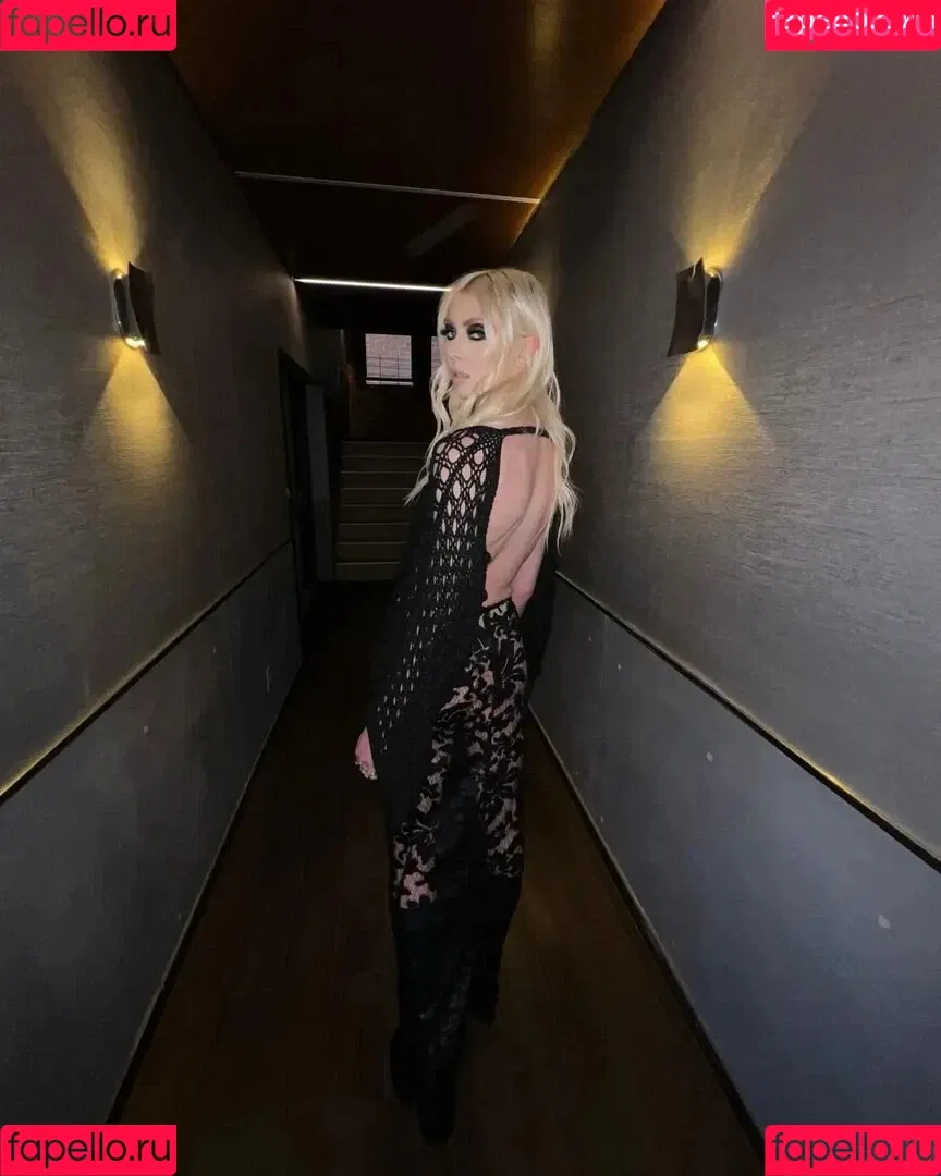 Taylor Momsen / aryelsoul / taylormomsen Onlyfans Photo Gallery 