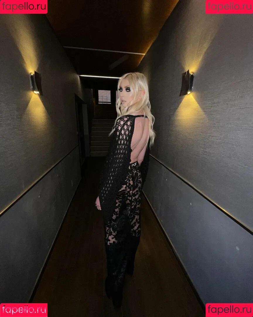 Taylor Momsen / aryelsoul / taylormomsen Onlyfans Photo Gallery 