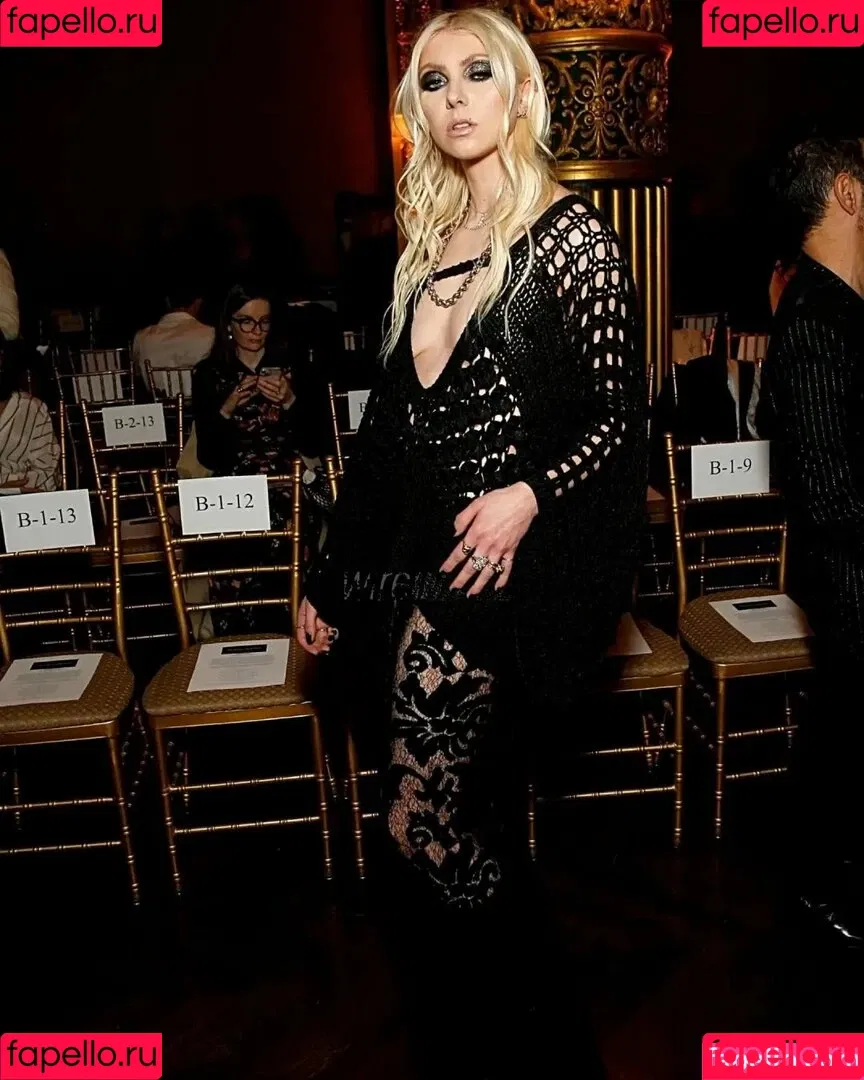 Taylor Momsen / aryelsoul / taylormomsen Onlyfans Photo Gallery 