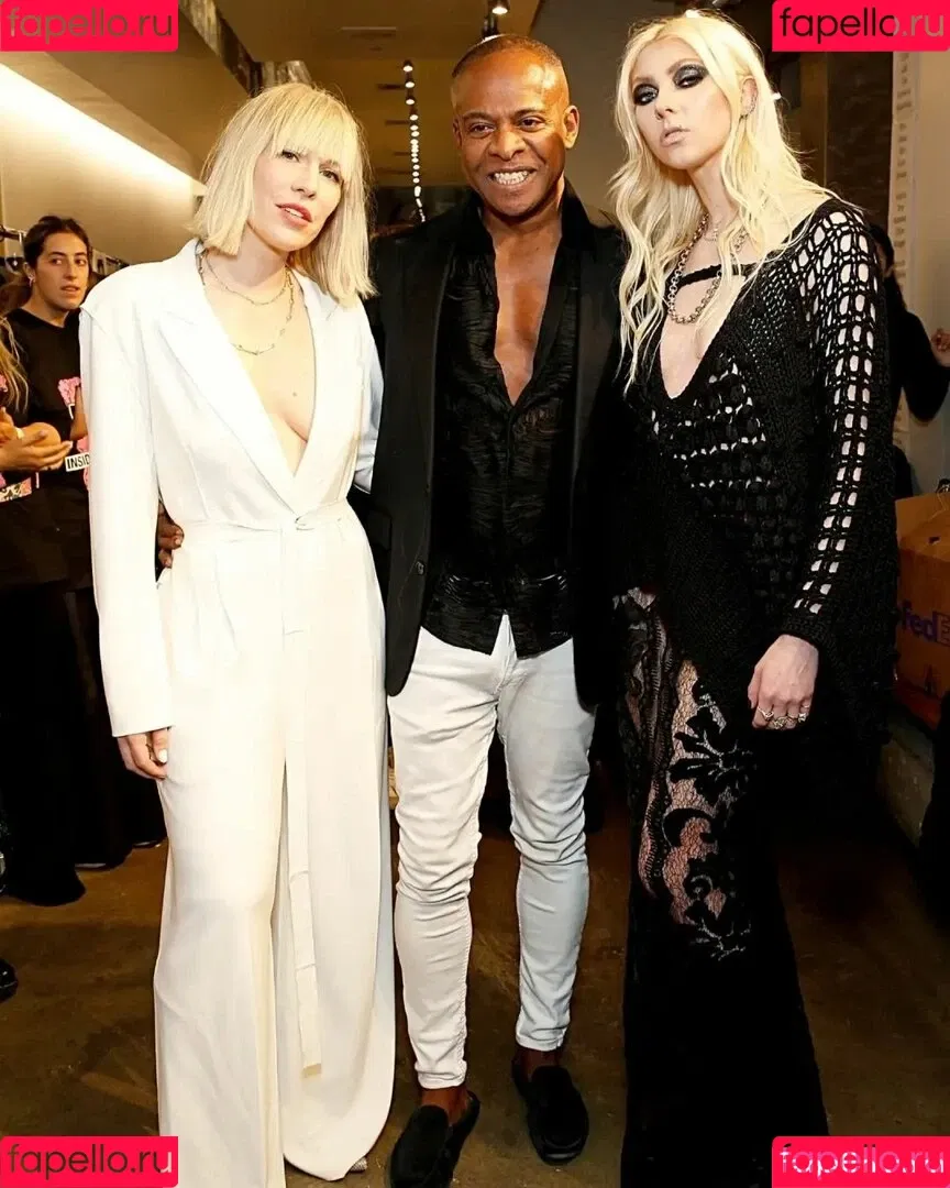 Taylor Momsen / aryelsoul / taylormomsen Onlyfans Photo Gallery 