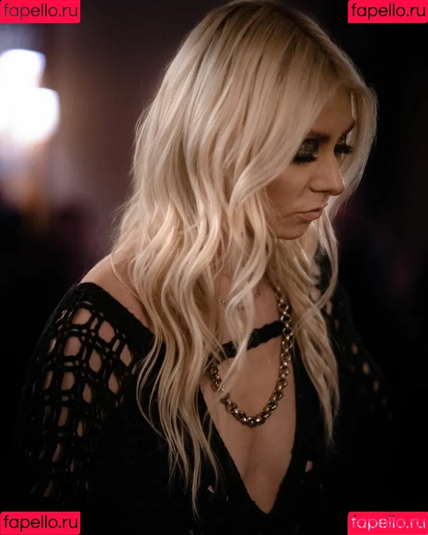 Taylor Momsen / aryelsoul / taylormomsen Onlyfans Photo Gallery 