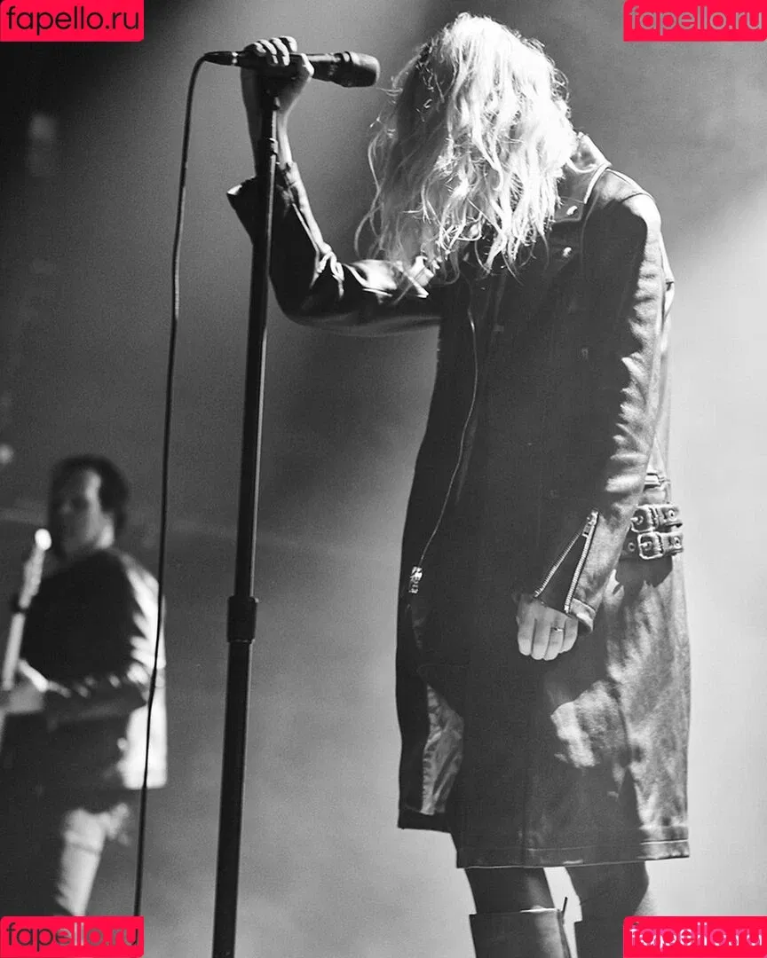 Taylor Momsen / aryelsoul / taylormomsen Onlyfans Photo Gallery 