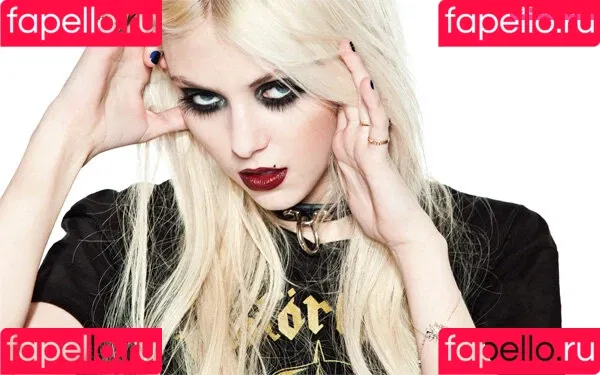 Taylor Momsen / aryelsoul / taylormomsen Onlyfans Photo Gallery 