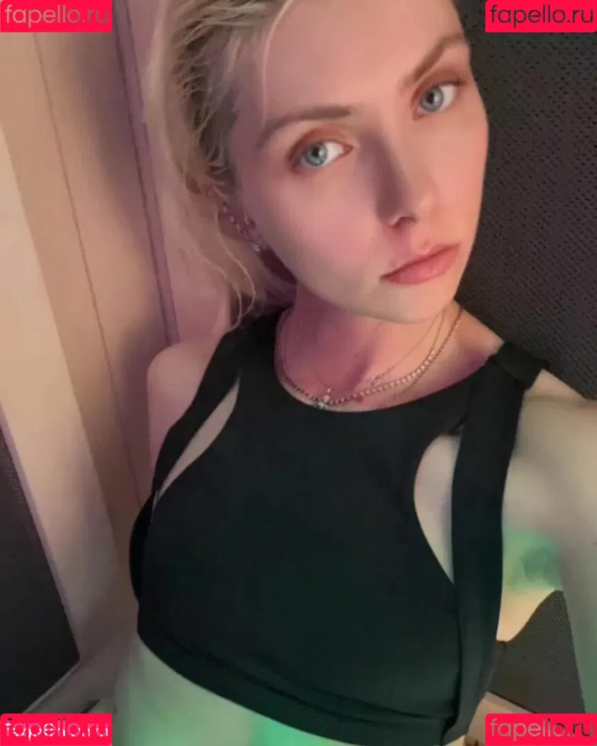 Taylor Momsen / aryelsoul / taylormomsen Onlyfans Photo Gallery 