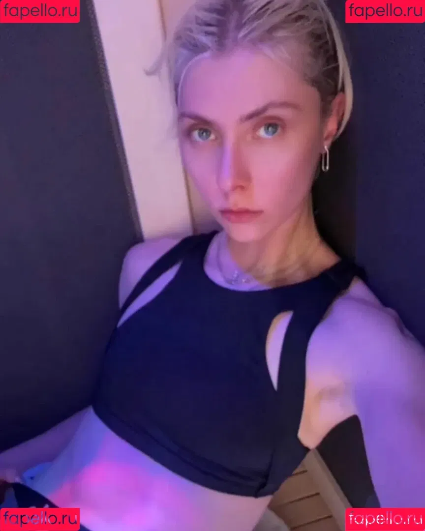 Taylor Momsen / aryelsoul / taylormomsen Onlyfans Photo Gallery 