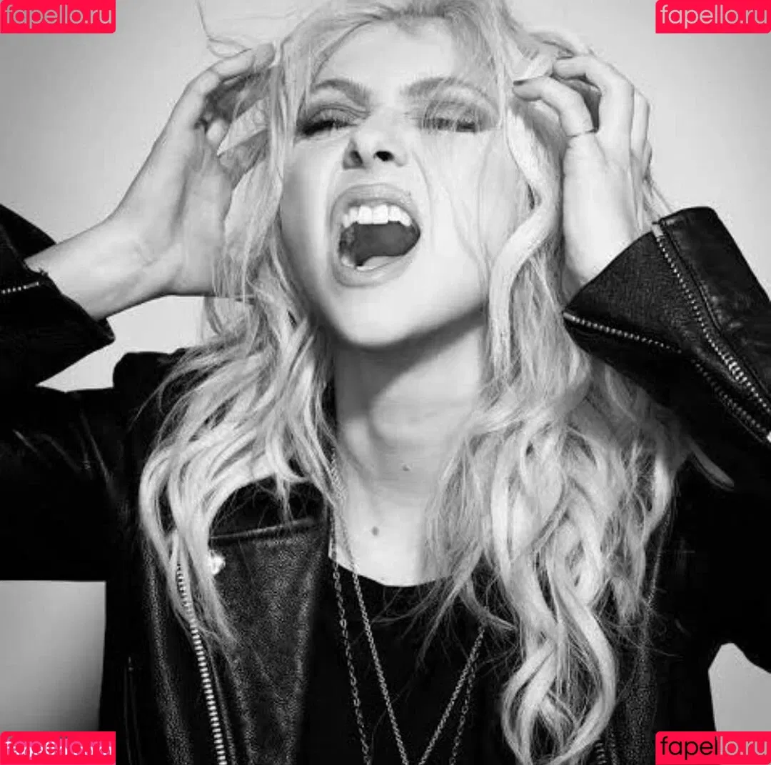 Taylor Momsen / aryelsoul / taylormomsen Onlyfans Photo Gallery 