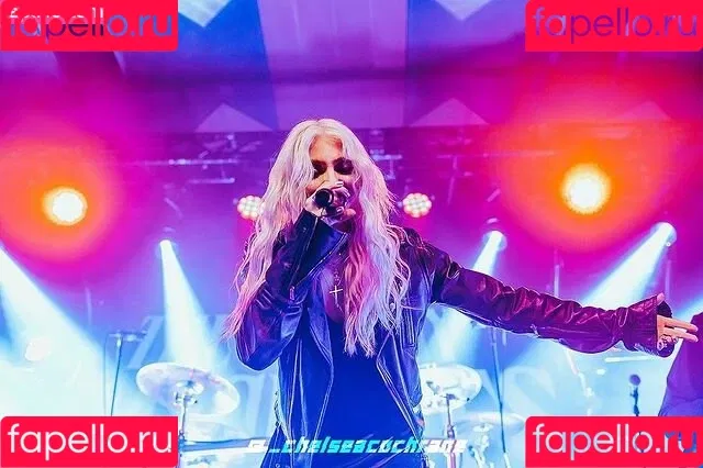 Taylor Momsen / aryelsoul / taylormomsen Onlyfans Photo Gallery 