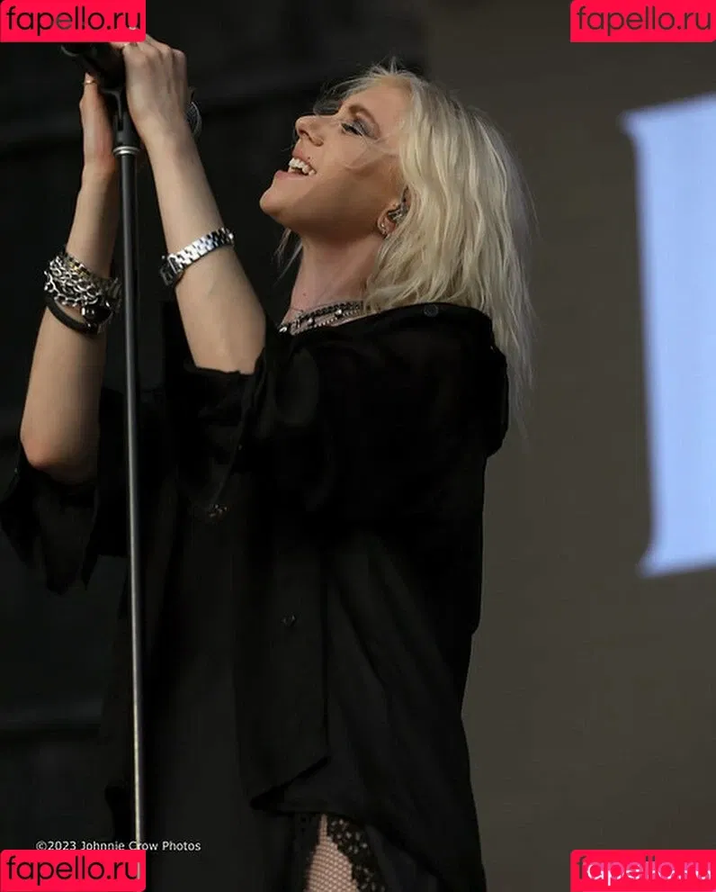 Taylor Momsen / aryelsoul / taylormomsen Onlyfans Photo Gallery 