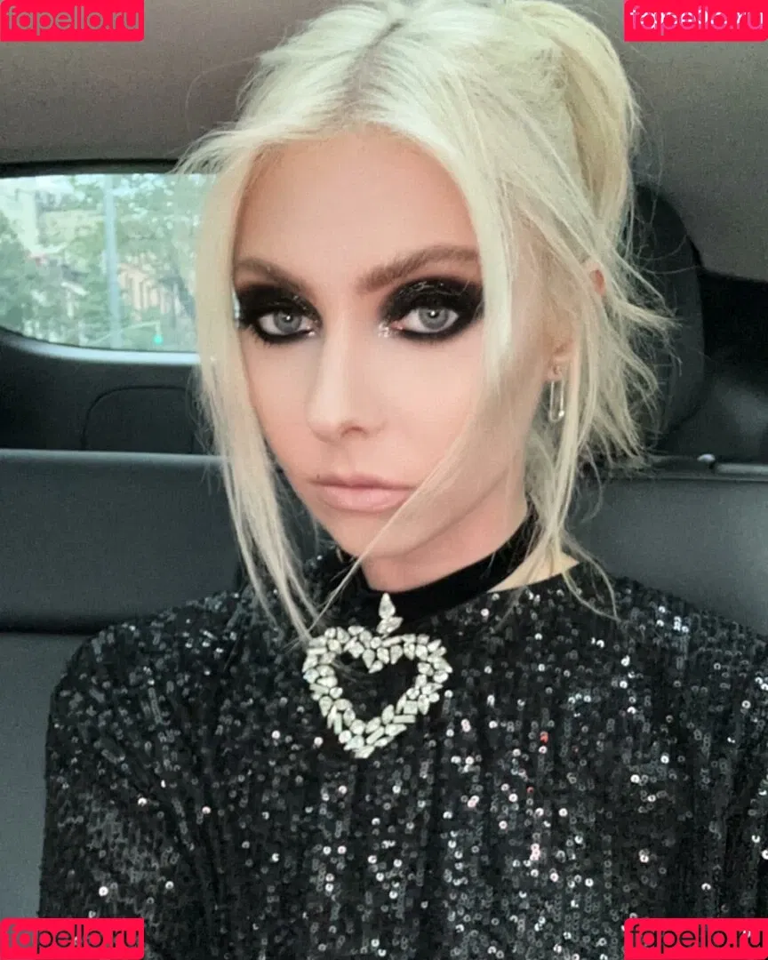 Taylor Momsen / aryelsoul / taylormomsen Onlyfans Photo Gallery 
