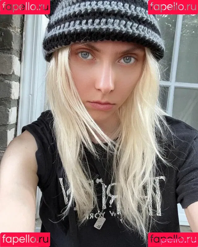 Taylor Momsen / aryelsoul / taylormomsen Onlyfans Photo Gallery 