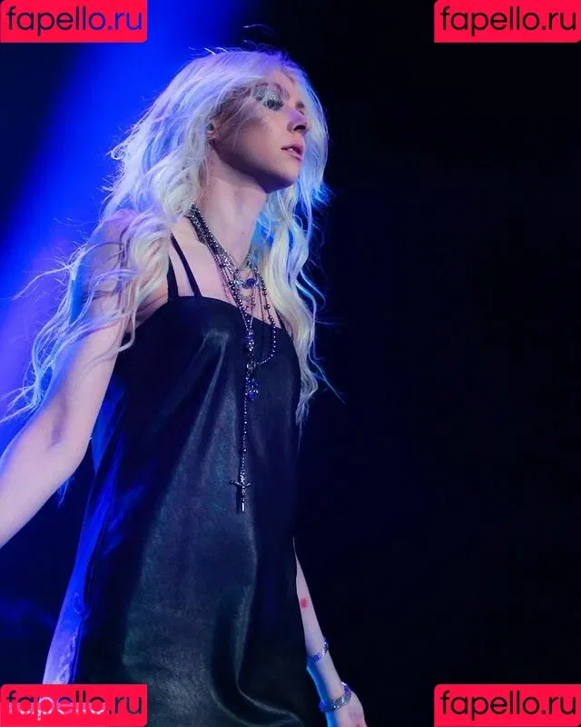 Taylor Momsen / aryelsoul / taylormomsen Onlyfans Photo Gallery 
