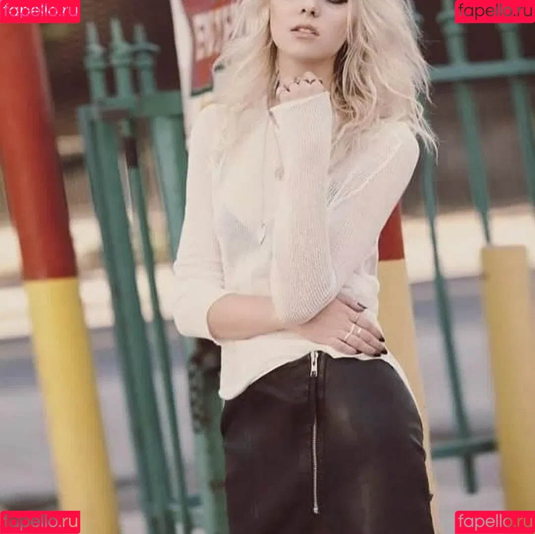 Taylor Momsen / aryelsoul / taylormomsen Onlyfans Photo Gallery 