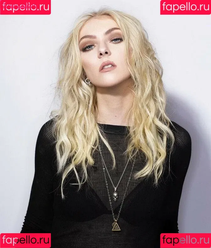 Taylor Momsen / aryelsoul / taylormomsen Onlyfans Photo Gallery 