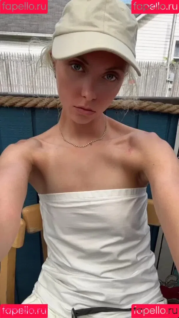 Taylor Momsen / aryelsoul / taylormomsen Onlyfans Photo Gallery 