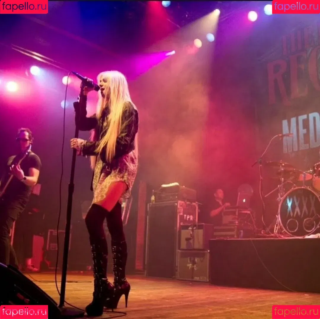 Taylor Momsen / aryelsoul / taylormomsen Onlyfans Photo Gallery 