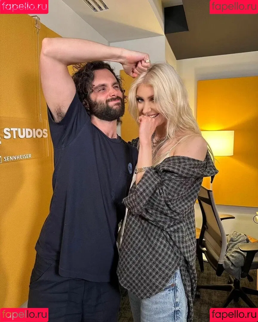 Taylor Momsen / aryelsoul / taylormomsen Onlyfans Photo Gallery 