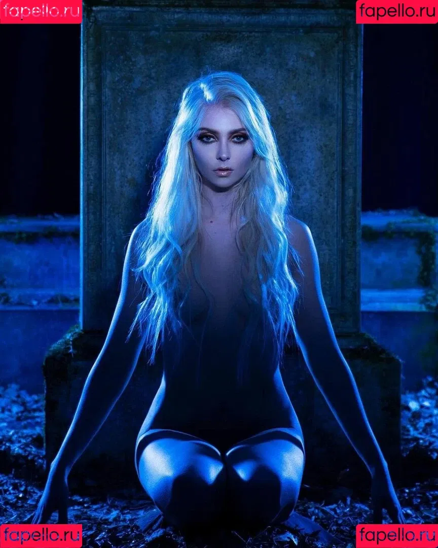 Taylor Momsen / aryelsoul / taylormomsen Onlyfans Photo Gallery 