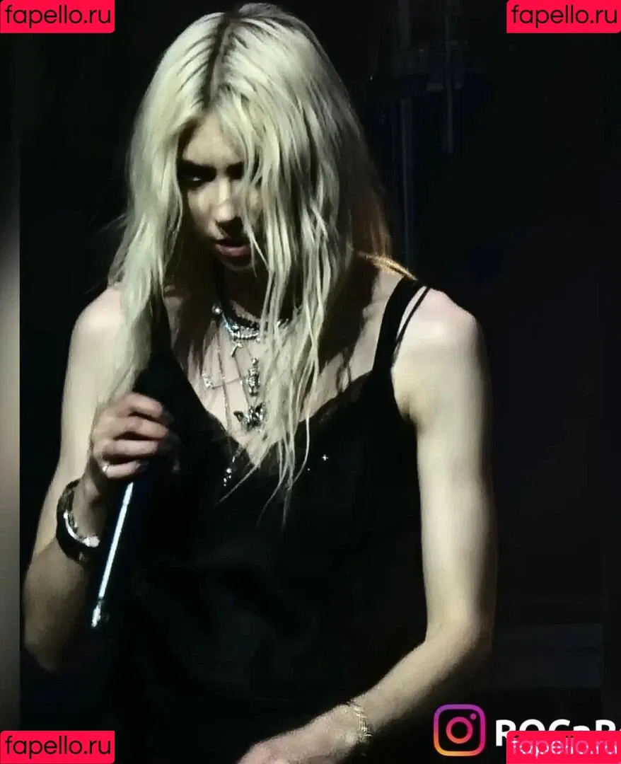 Taylor Momsen / aryelsoul / taylormomsen Onlyfans Photo Gallery 