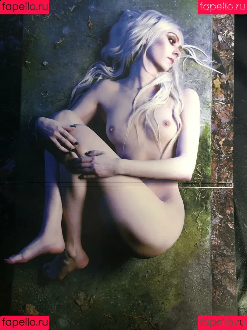 Taylor Momsen / aryelsoul / taylormomsen Onlyfans Photo Gallery 